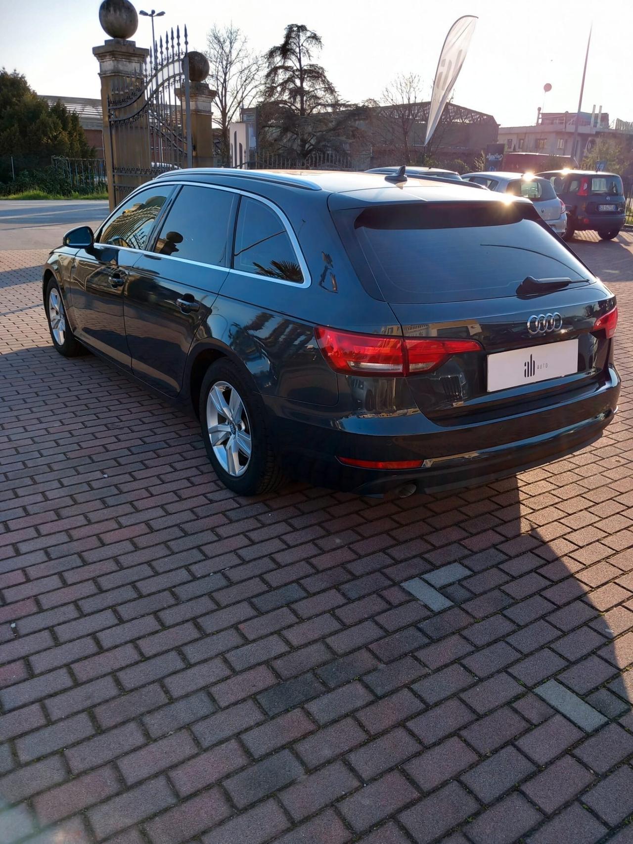 Audi A4 2.0 TDI 150 CV S tronic Business
