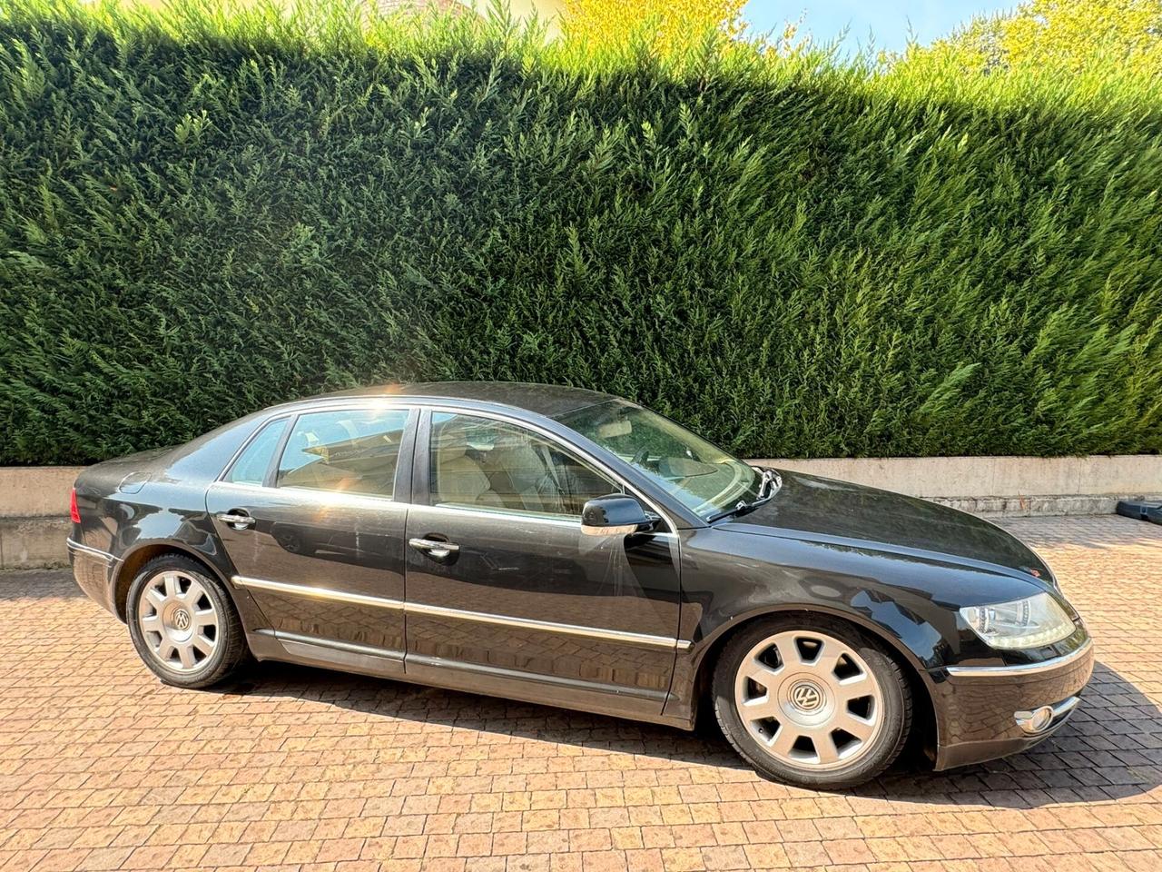 Volkswagen Phaeton 3.0/240 V6 TDI DPF 4mot. tip. 4 posti