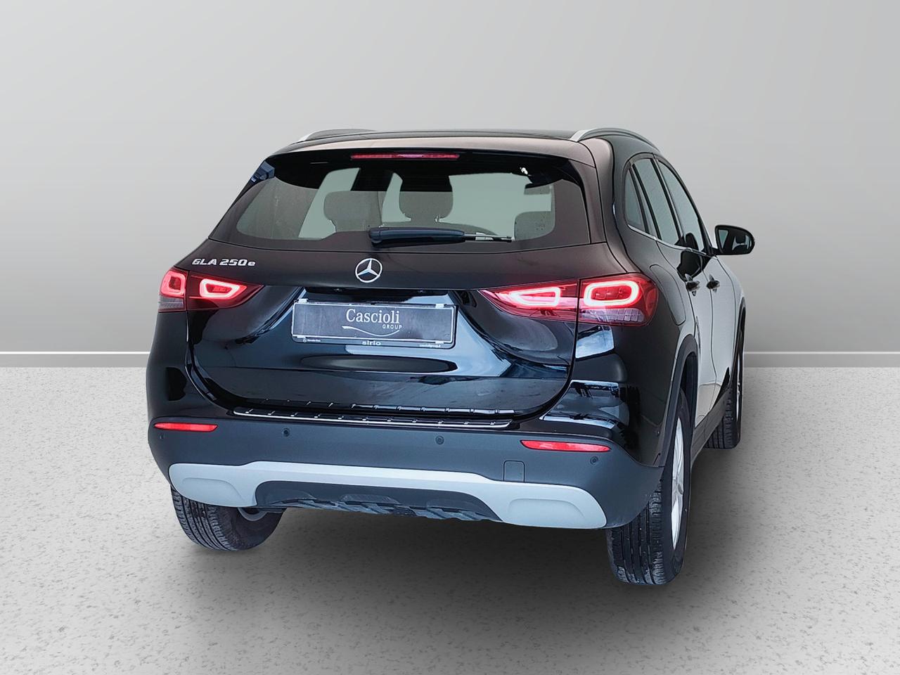 Mercedes-Benz GLA-H247 2020 - GLA 250 e phev (eq-power) Sport auto