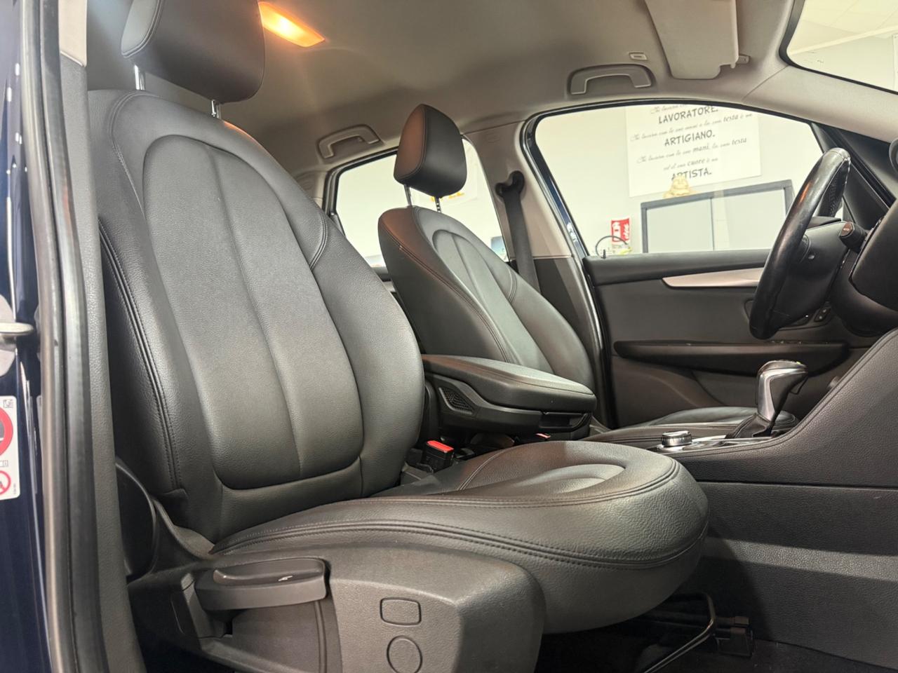 Bmw serie 2 luxury 218d full optional