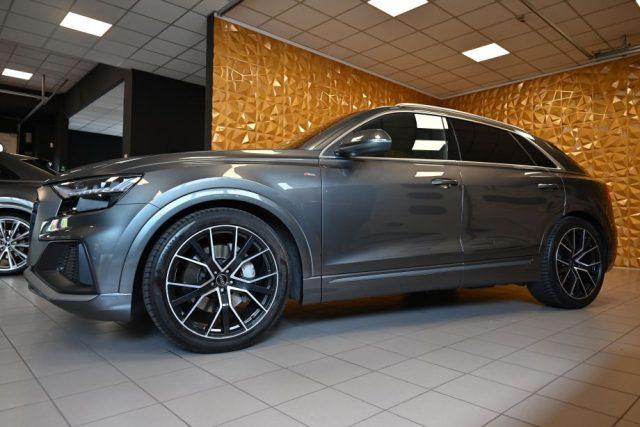 AUDI Q8 50TDI Q.TIP.286CV S-LINE TET.22"PELLE RS SOSP.FULL