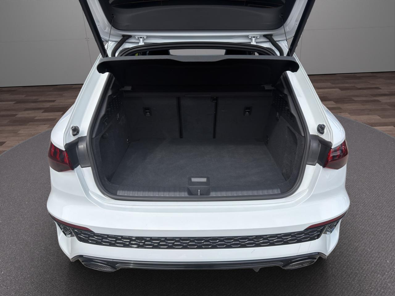 Audi RS3 Sportback 2.5 tfsi quattro - Unipro - Promo Finanziamento - Sedili massaggianti - Sospensioni RS - Carbonio - Audi Connection plus - Tetto apribile - B&O
