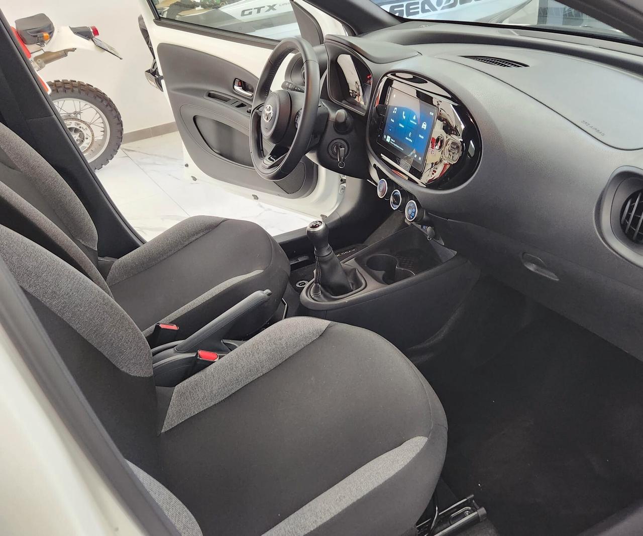 Toyota Aygo X 1.0 VVT-i 72 CV 5 porte Lounge Air