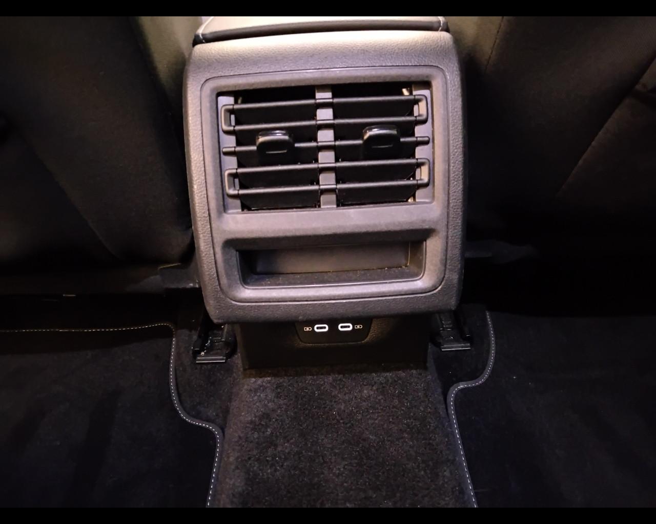 VOLKSWAGEN Golf VIII 2020 Variant - Golf Variant 2.0 tdi Life 115cv dsg