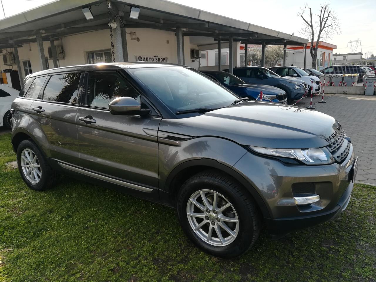 LAND ROVER - Range Rover Evoque - 2.2 SD4 5p. Pure - PERMUTE - FINANZIABILE