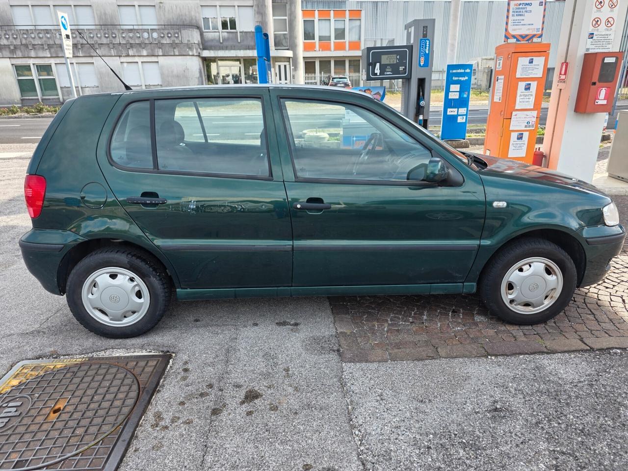 Volkswagen Polo 1.4 cat 5 porte Con 266.000km Neopatentati ok