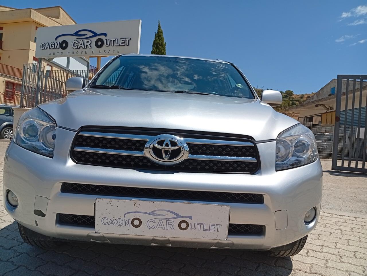 Toyota RAV 4 RAV4 2.2 D-4D 177 CV Sol Plus