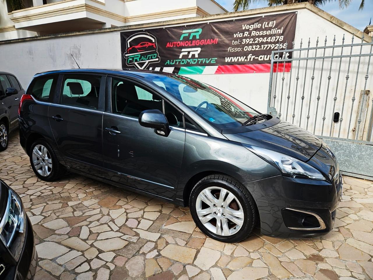 Peugeot 5008 1.6 HDi 115CV Allure