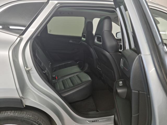 MG EHS Plug-in Hybrid Luxury