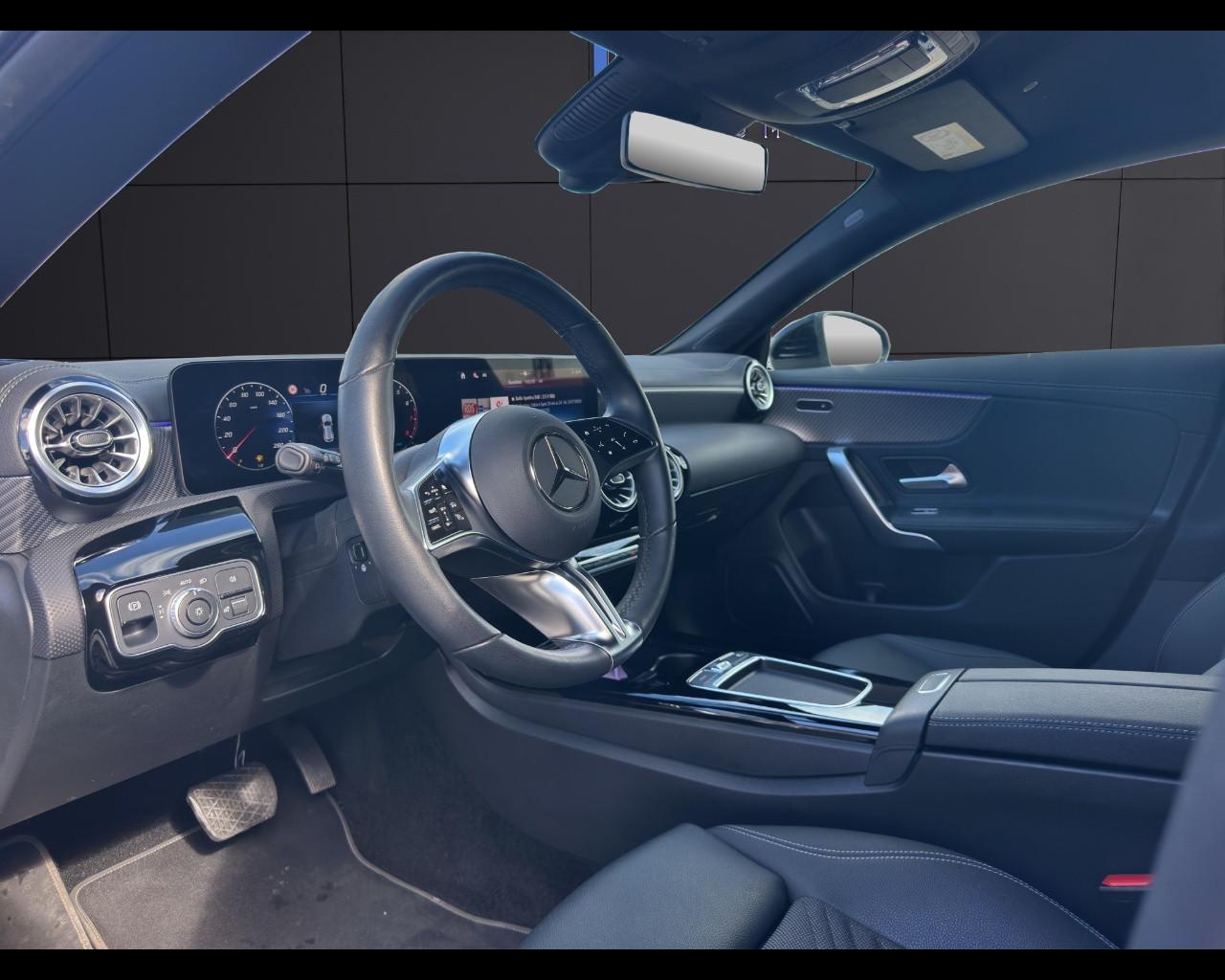 Mercedes-Benz CLA S.Brake (X118) - CLA 180 Automatic Shooting Brake Progressive Advanced Plus