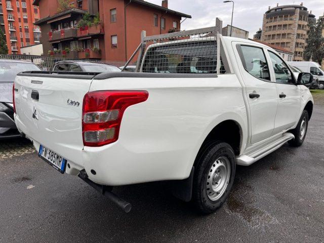 MITSUBISHI L200 2.4 DI-D/154CV Double Cab Invite