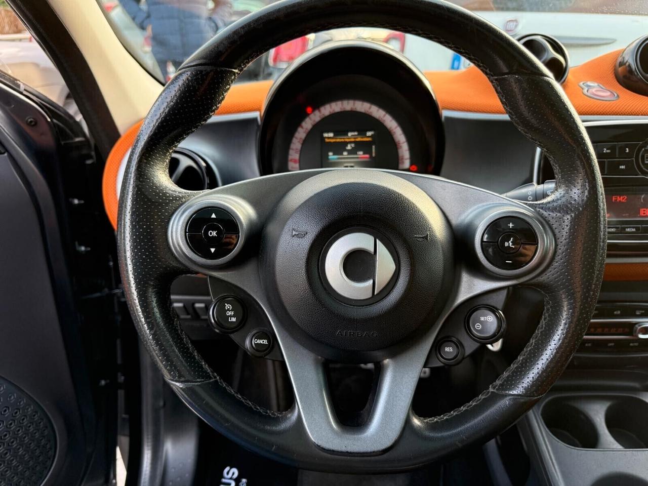 Smart ForFour 1.0 Benzina 2016 – Garanzia Shock