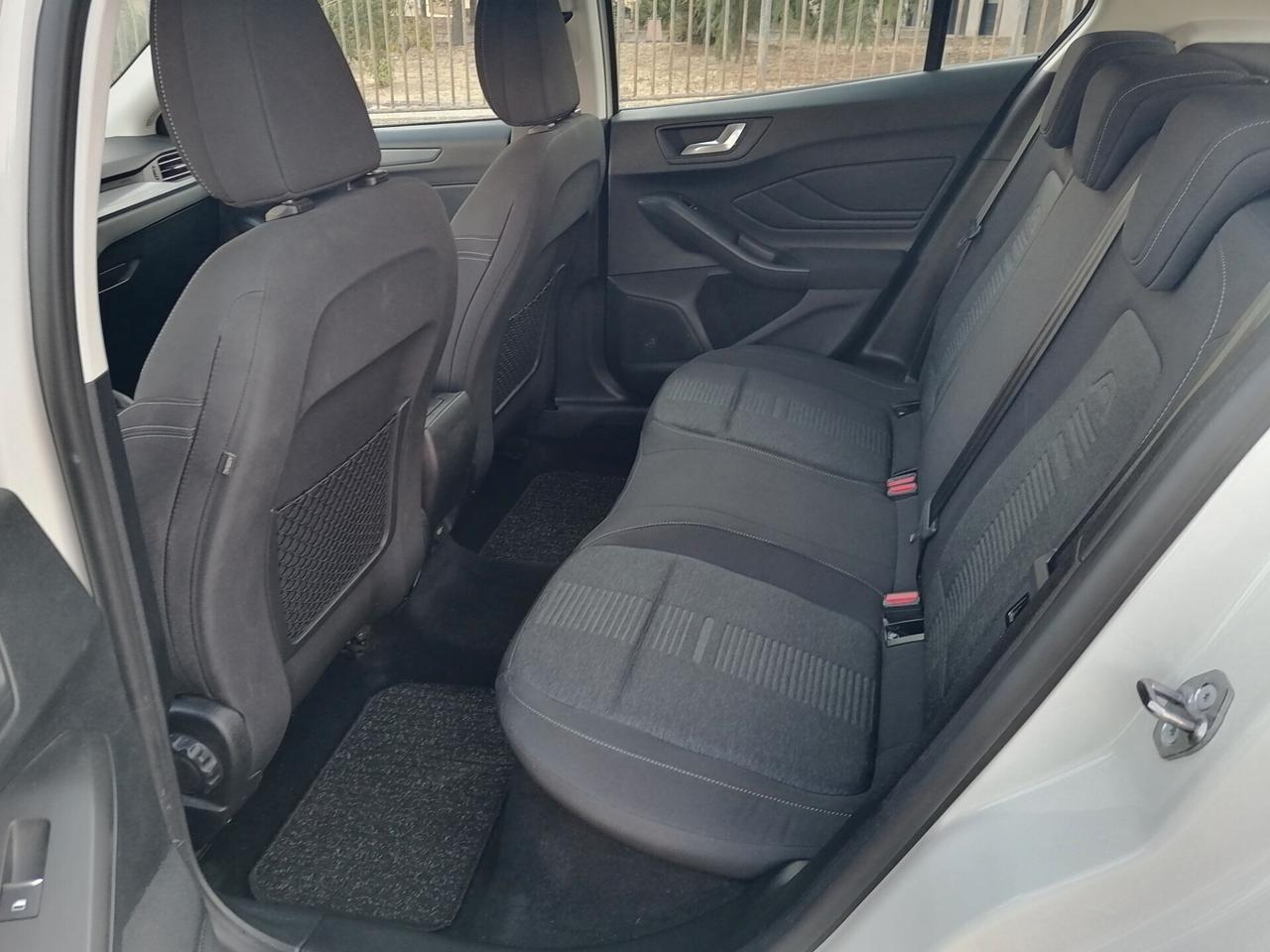 Ford FOCUS ACTIVE 1.5 DIESEL 120 CV **100.000 KM** 2021**