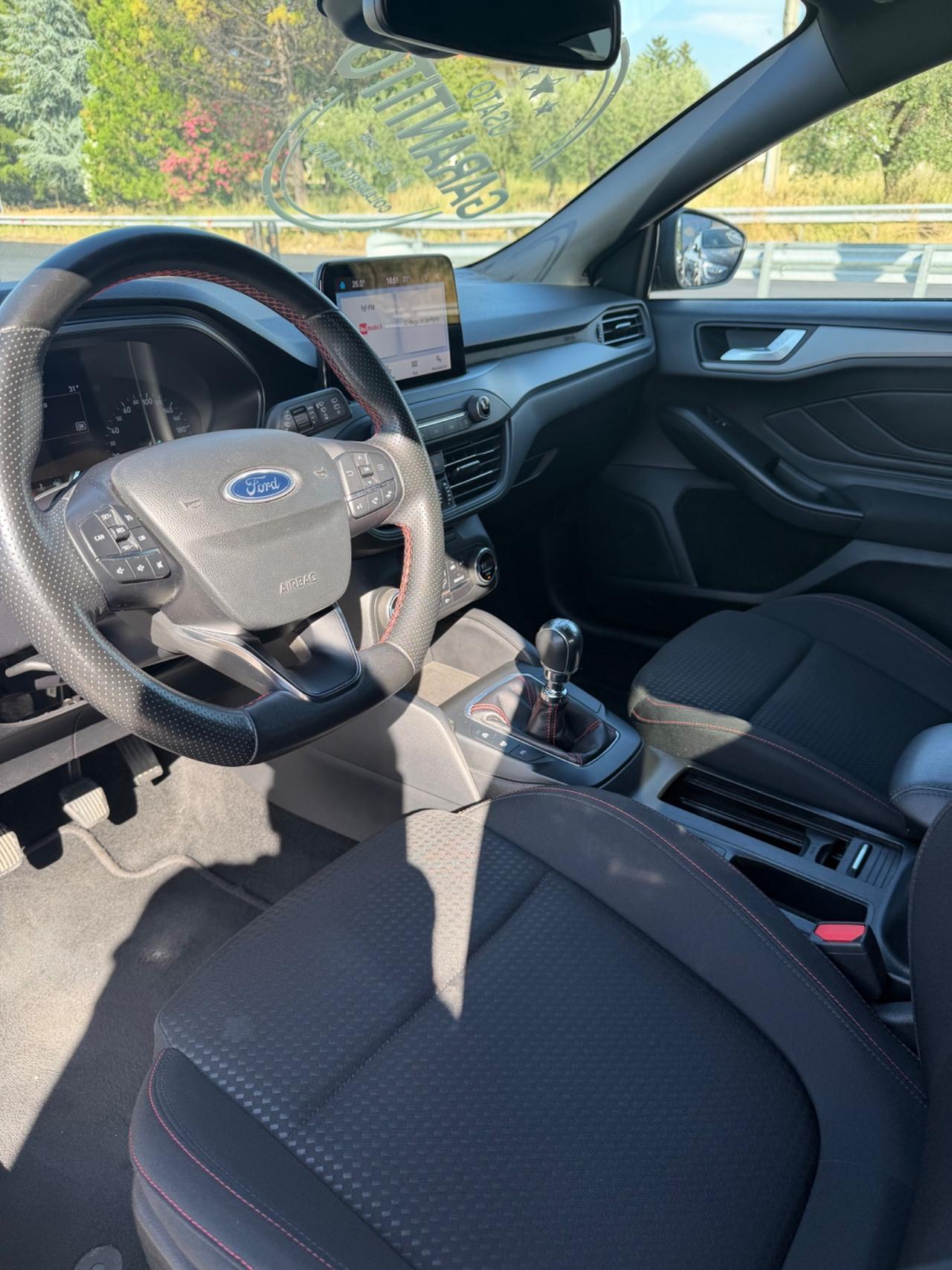 Ford Focus 1.0 EcoBoost Hybrid 125 CV 5p. ST-Line