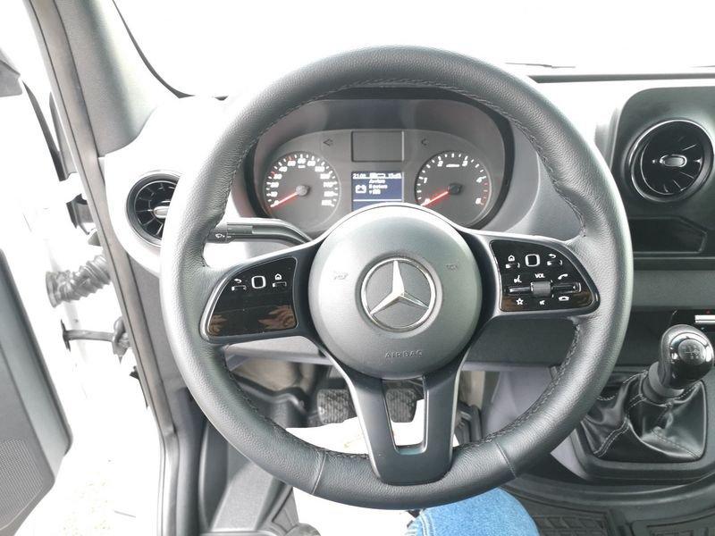 Mercedes-Benz Sprinter F39/33 311 CDI FWD TA