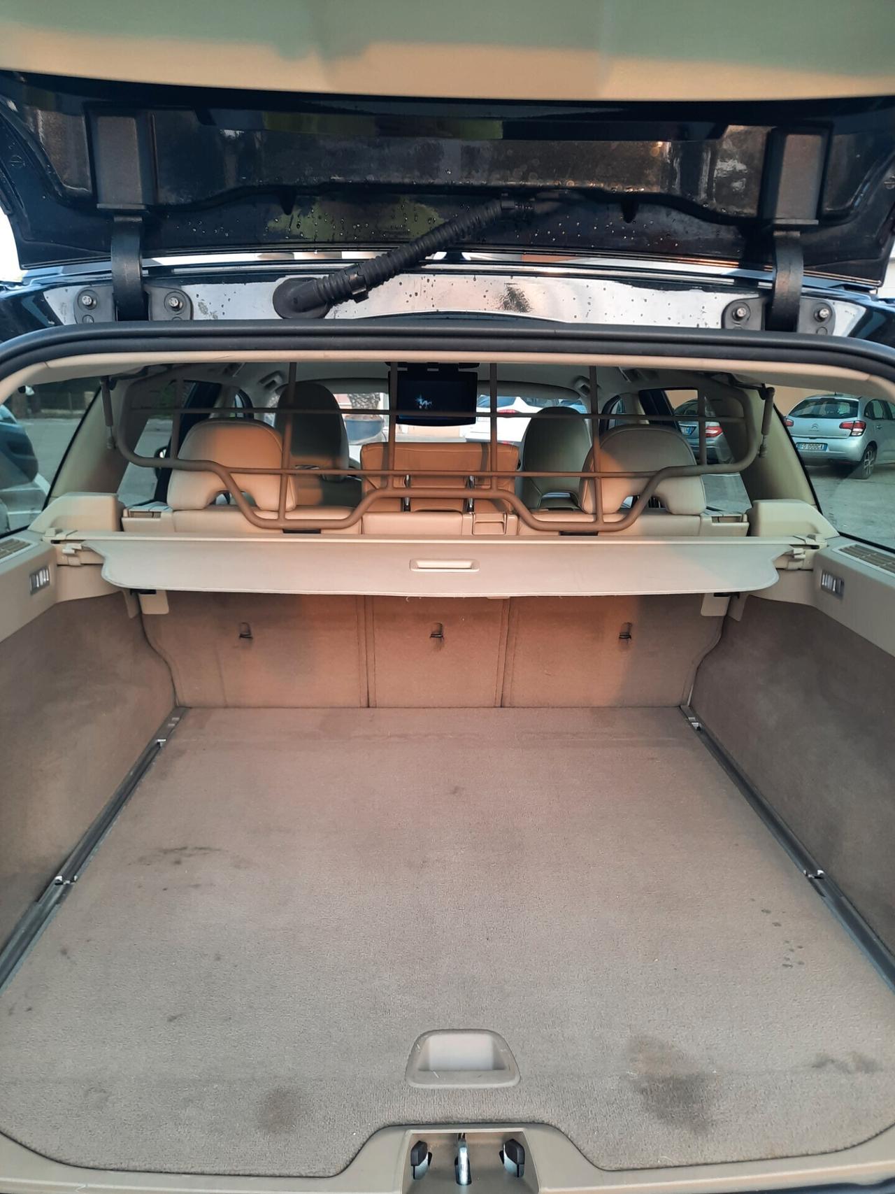 Volvo XC 70 XC70 D5 205CV AWD Geartronic Summum