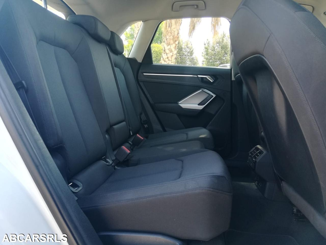 AUDI - Q3 - 35 TDI S tronic S line edition - FINAN