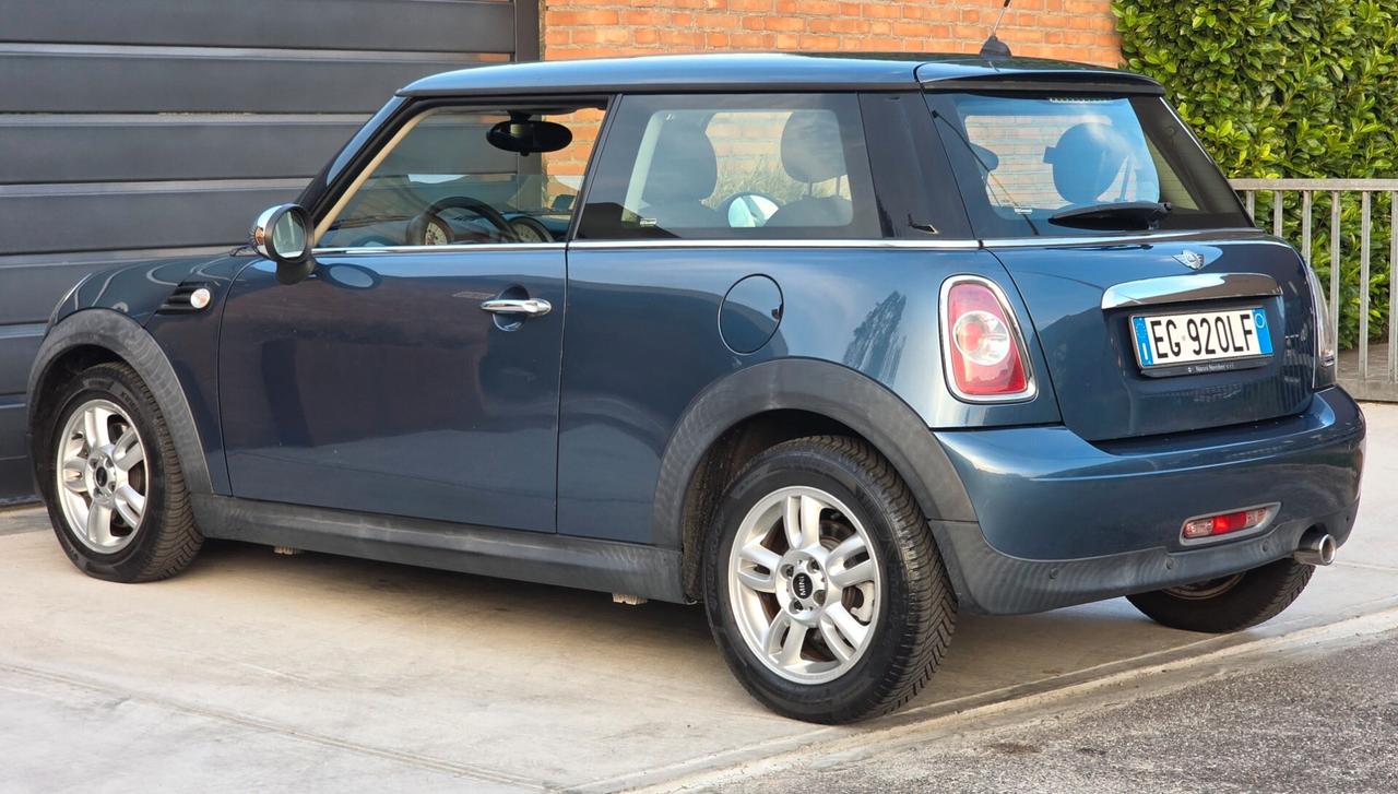 Mini One benzină 1.6 neopatentati euro5B prezzo5200