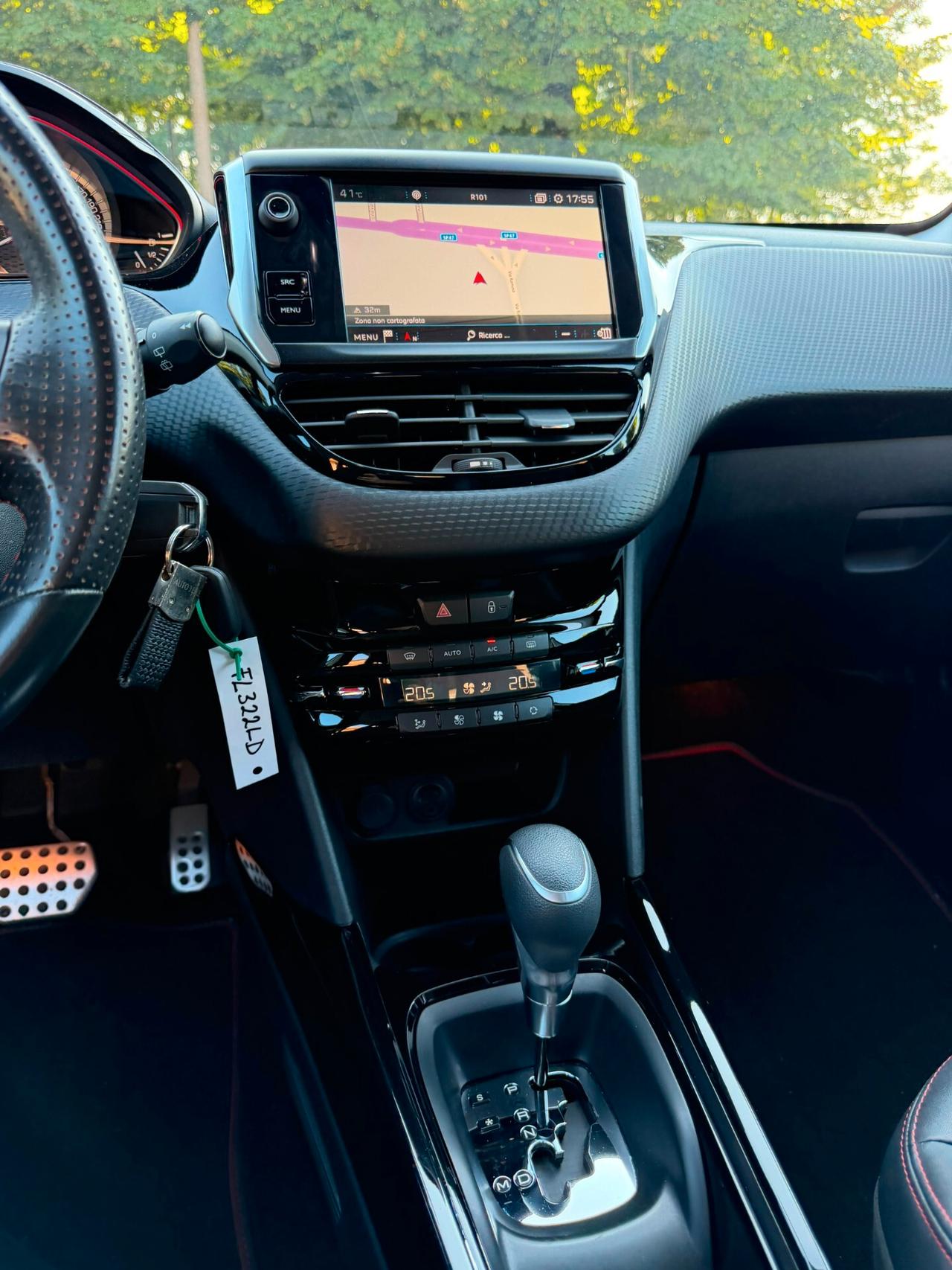 Peugeot 2008 PureTech Turbo 130 S&S Black Matt