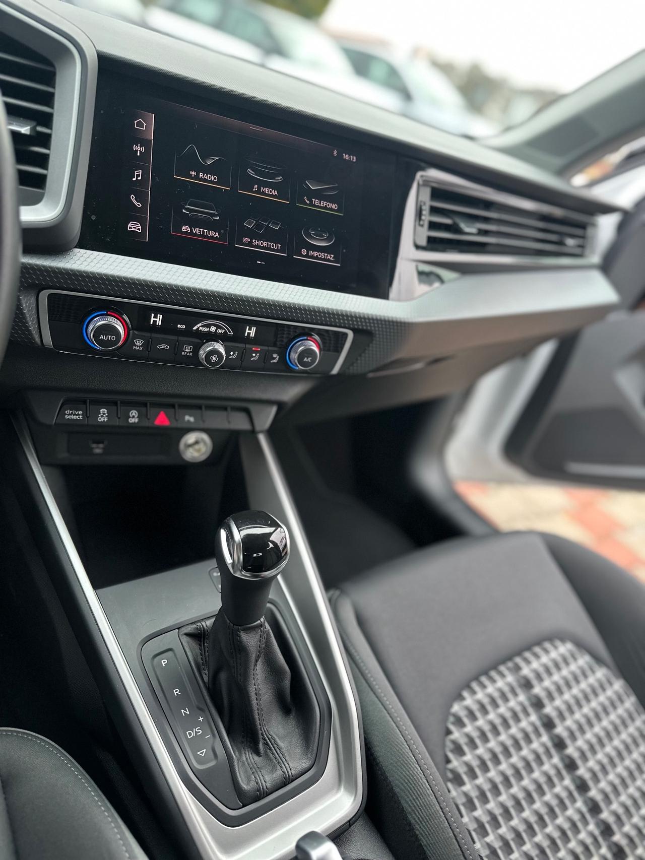 Audi A1 SPB 40 TFSI S tronic line edition