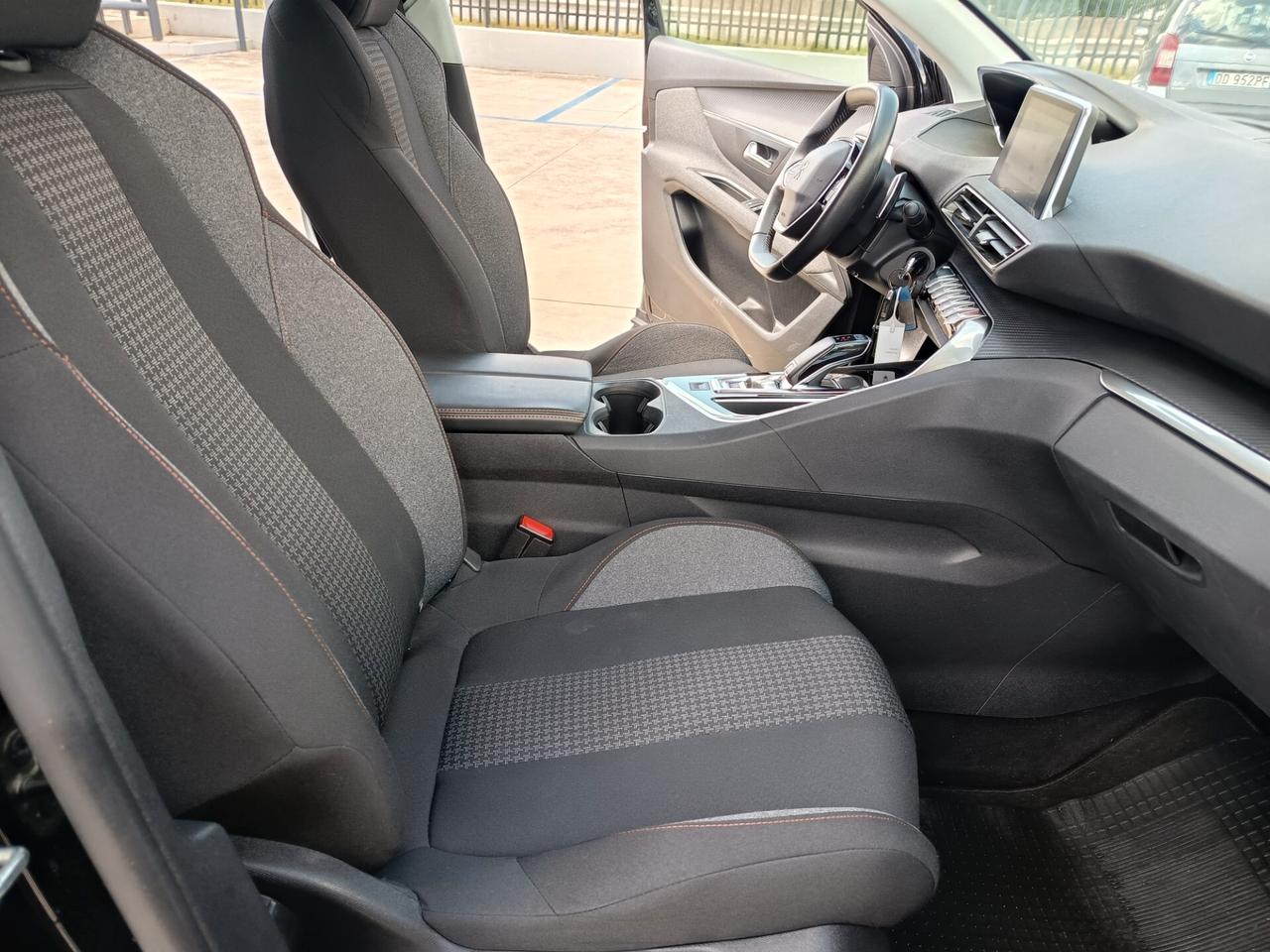 Peugeot 3008 BlueHDi 130 S&S EAT8 Business