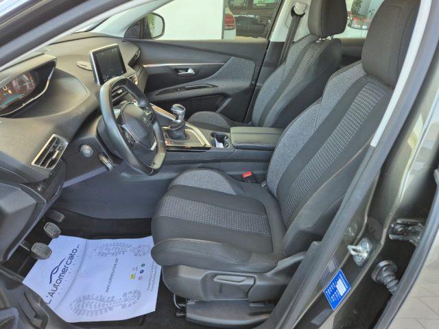PEUGEOT 3008 BlueHDi 130 S&S Business