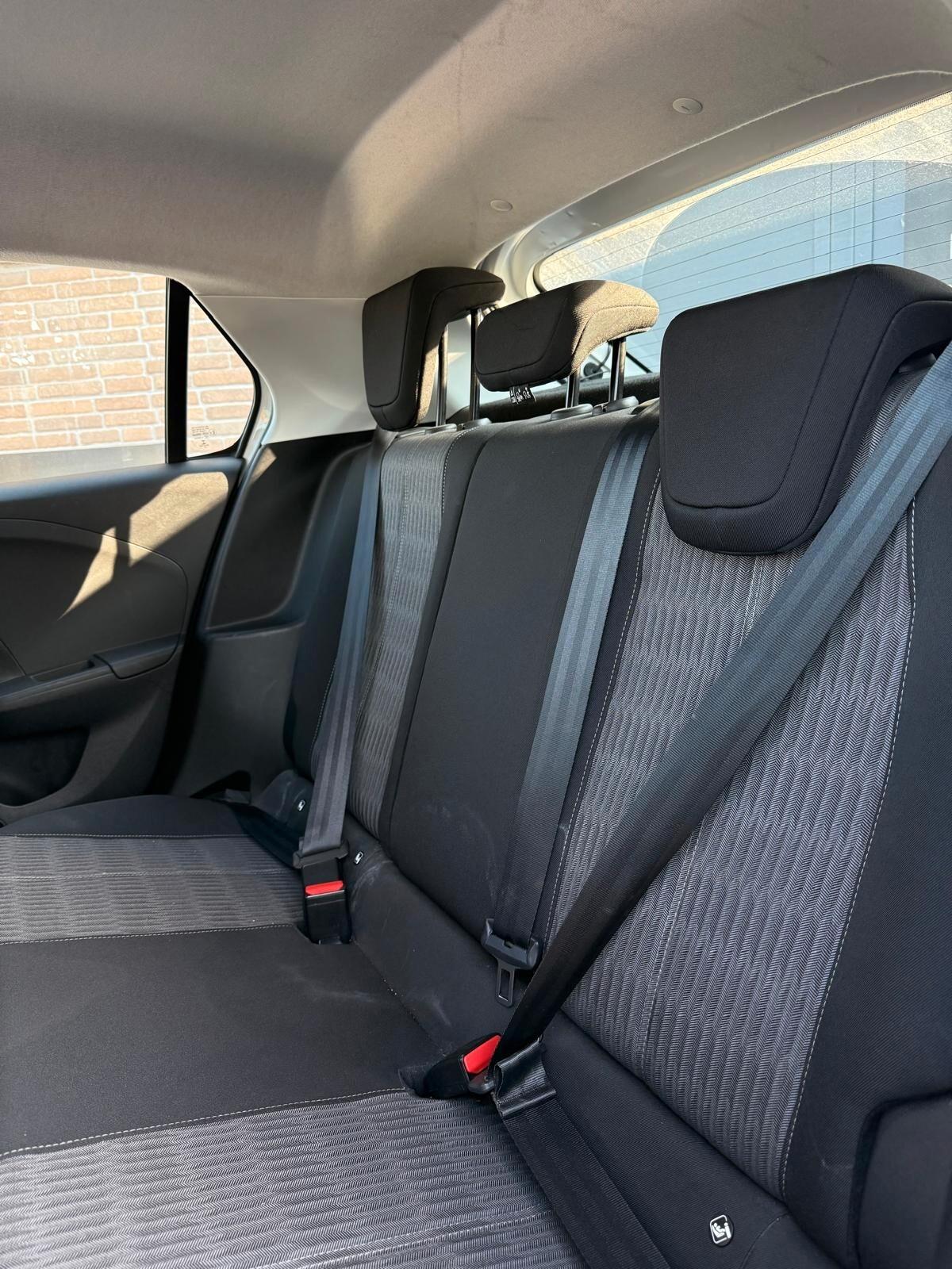 Opel Corsa 1.5 diesel 100 CV GS Line