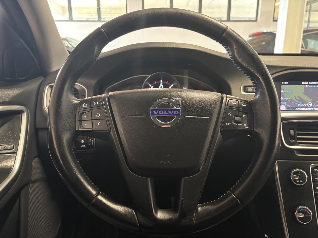 Volvo V60 D2 Geartronic R-design