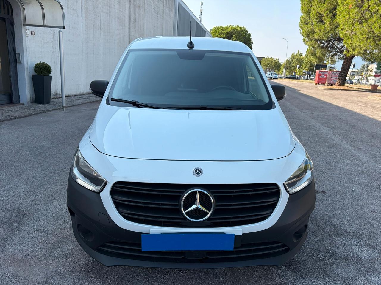 Mercedes Benz