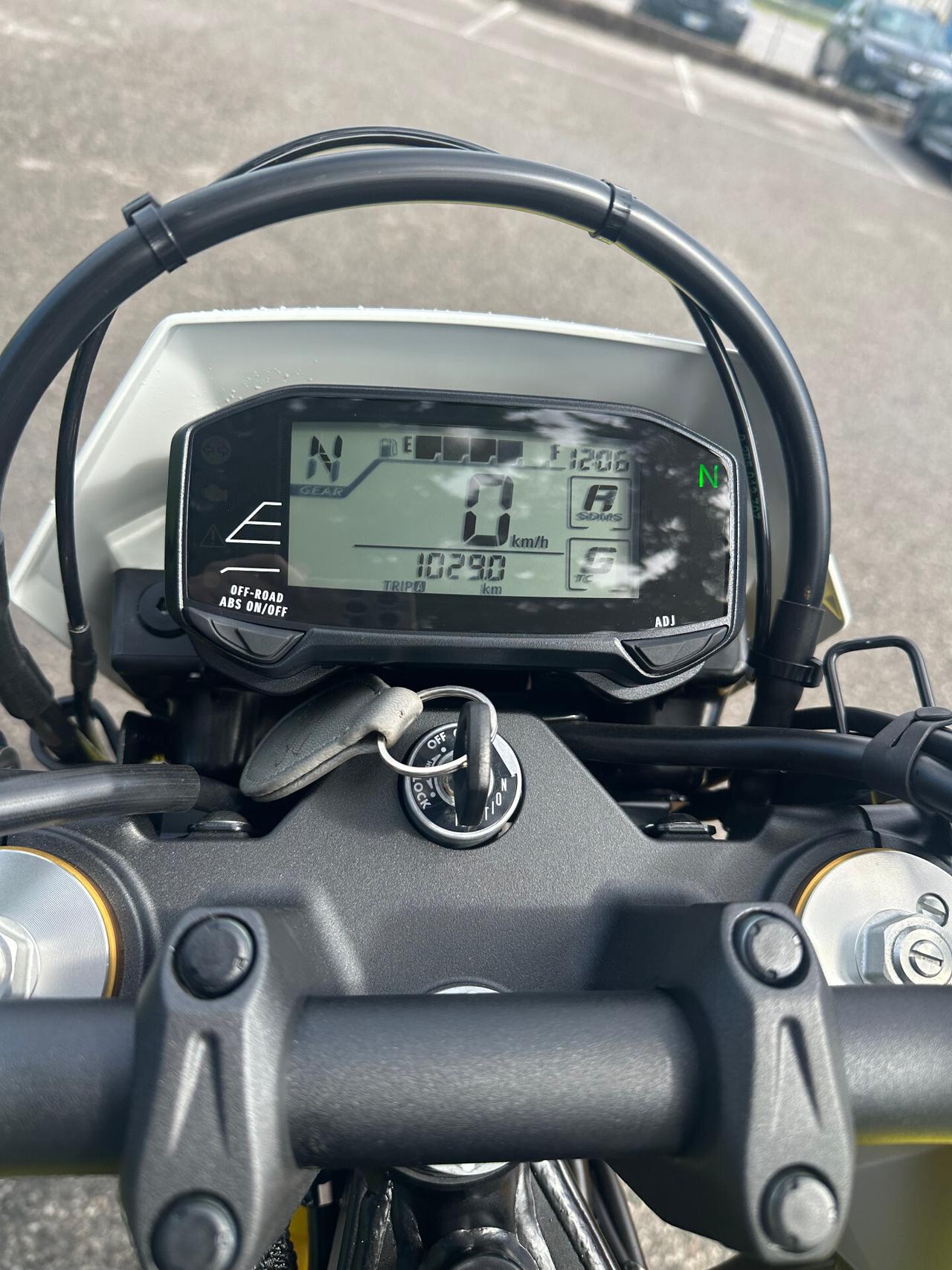 Suzuki DR-Z 4 S