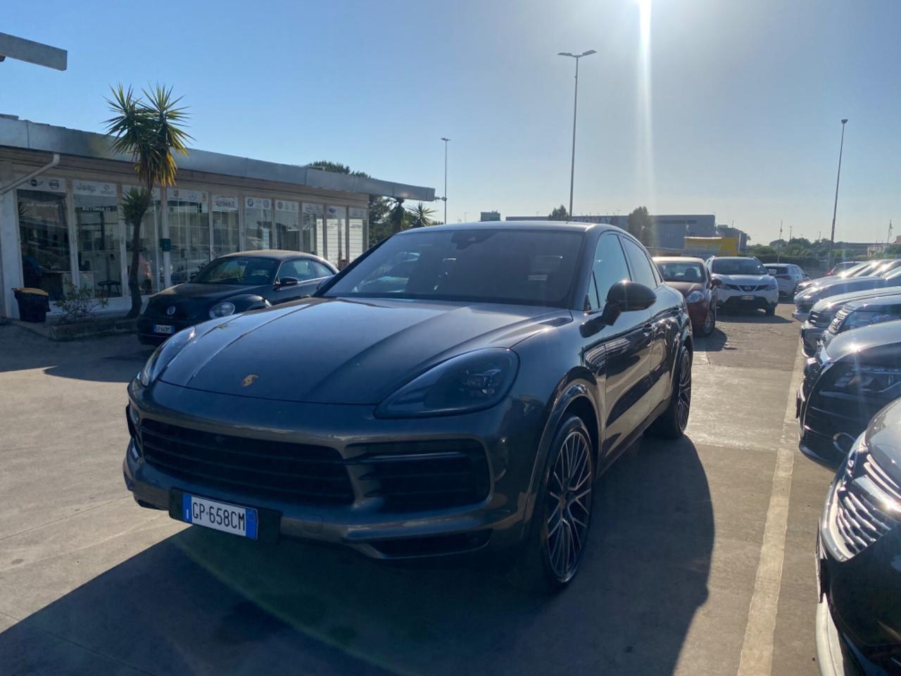 Porsche Cayenne Coupé 3.0 V6 E-Hybrid Platinum Edition