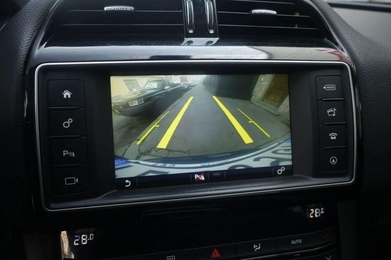 Jaguar F-Pace Jaguar F-Pace 2.0 D 180 CV AWD aut. R-Sport Unicoproprietario