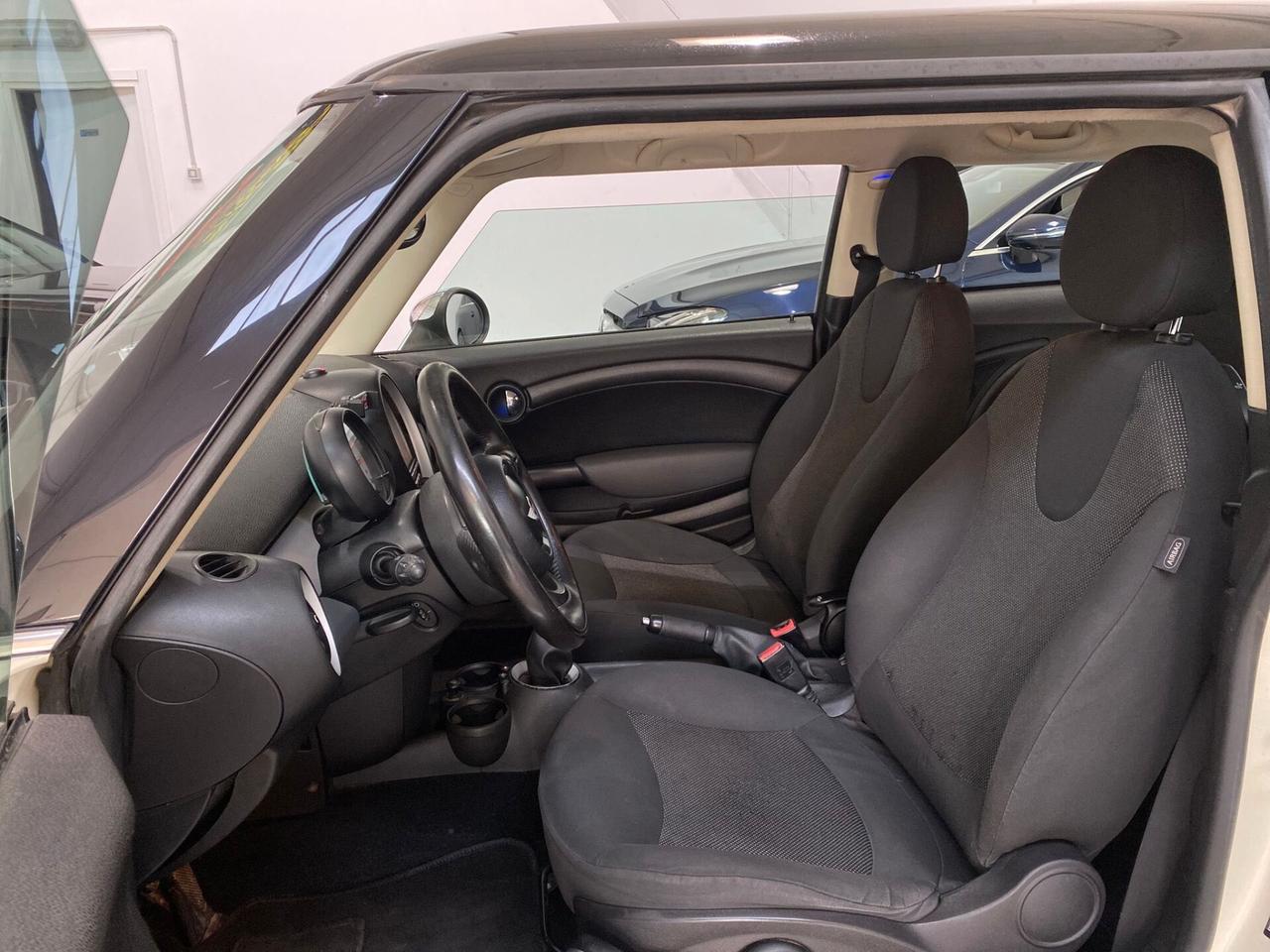 Mini 1.6 16V Cooper D