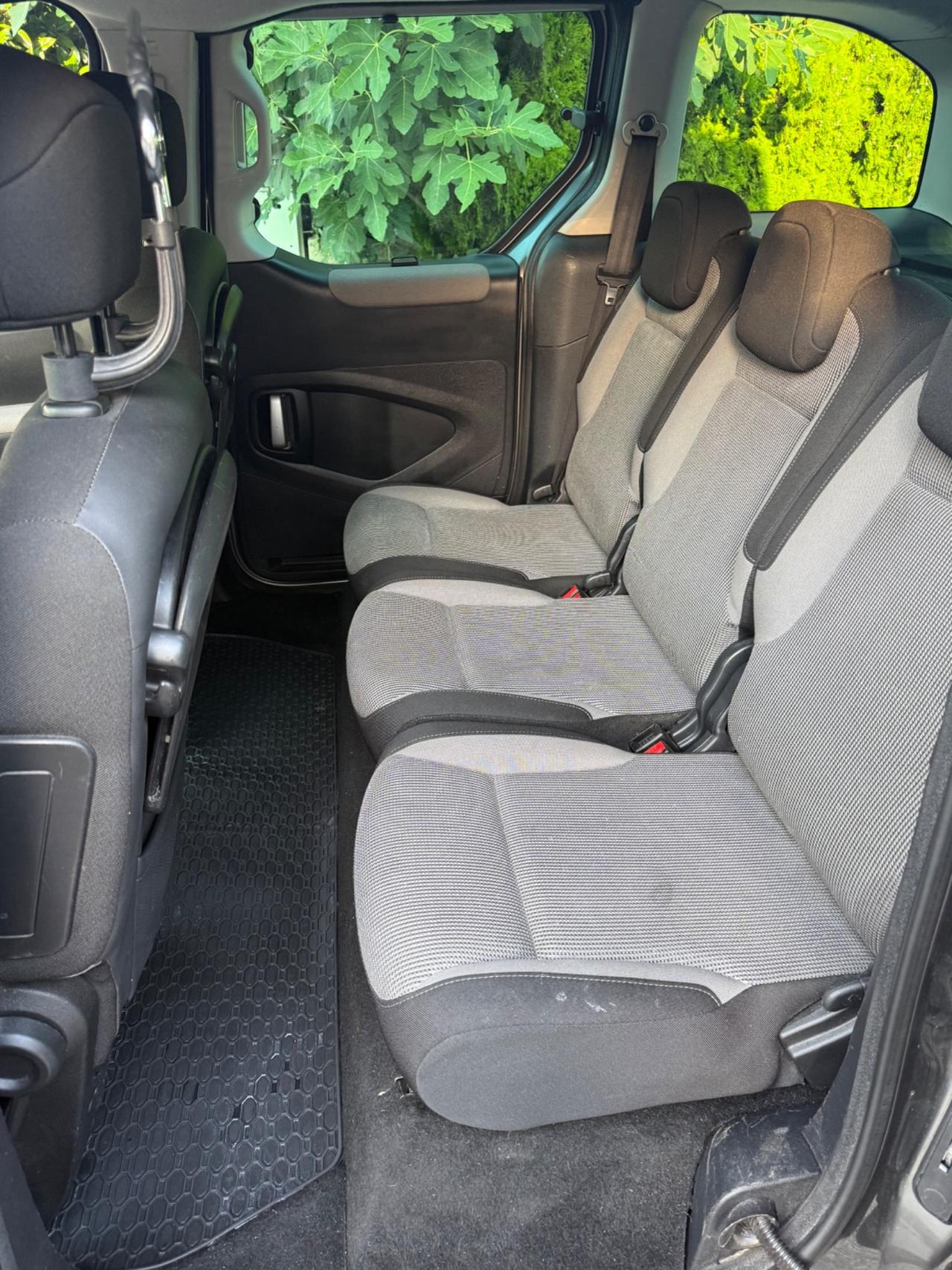 Peugeot Partner Tepee 1.6 HDi 110CV Outdoor