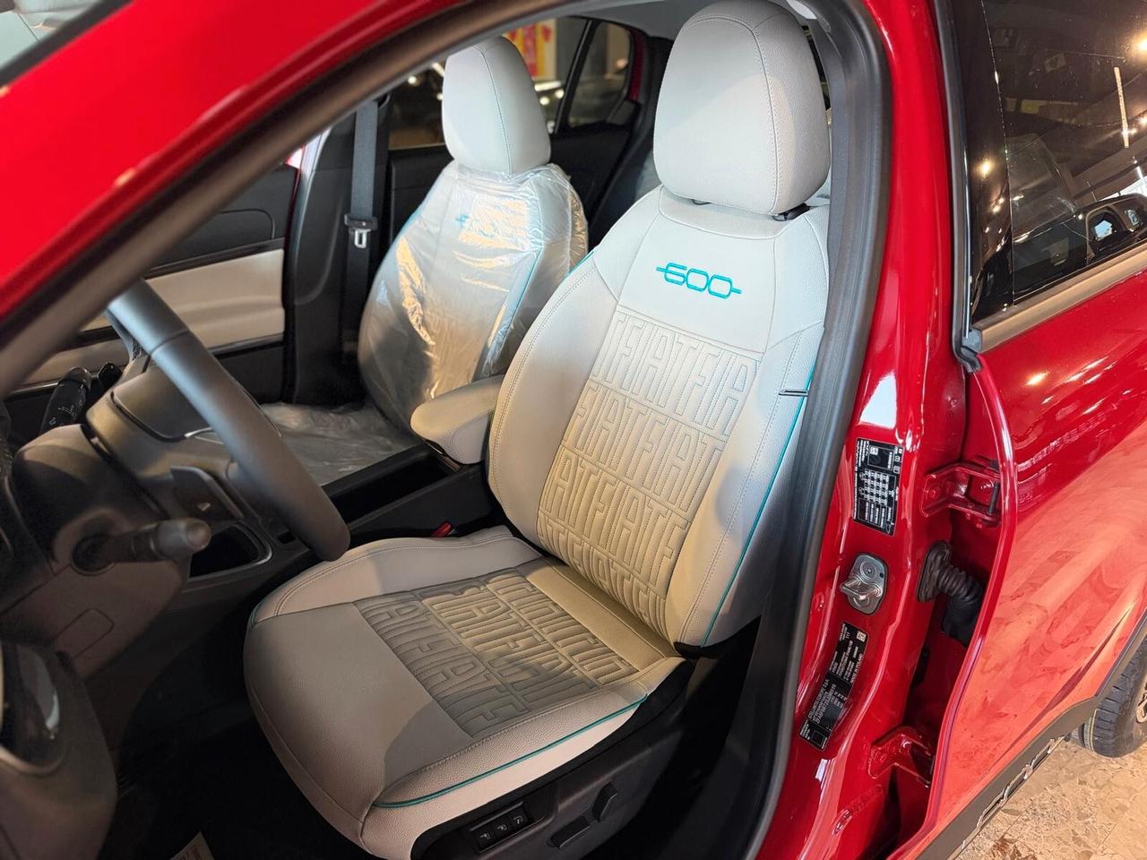 Fiat 600 Hybrid 110 CV DCT MHEV La Prima