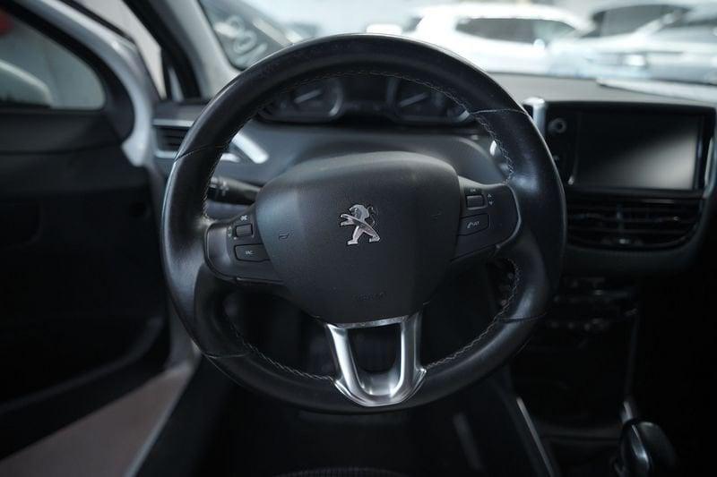Peugeot 208 I 2015 5p 1.2 puretech Allure s&s 82cv neopatentati