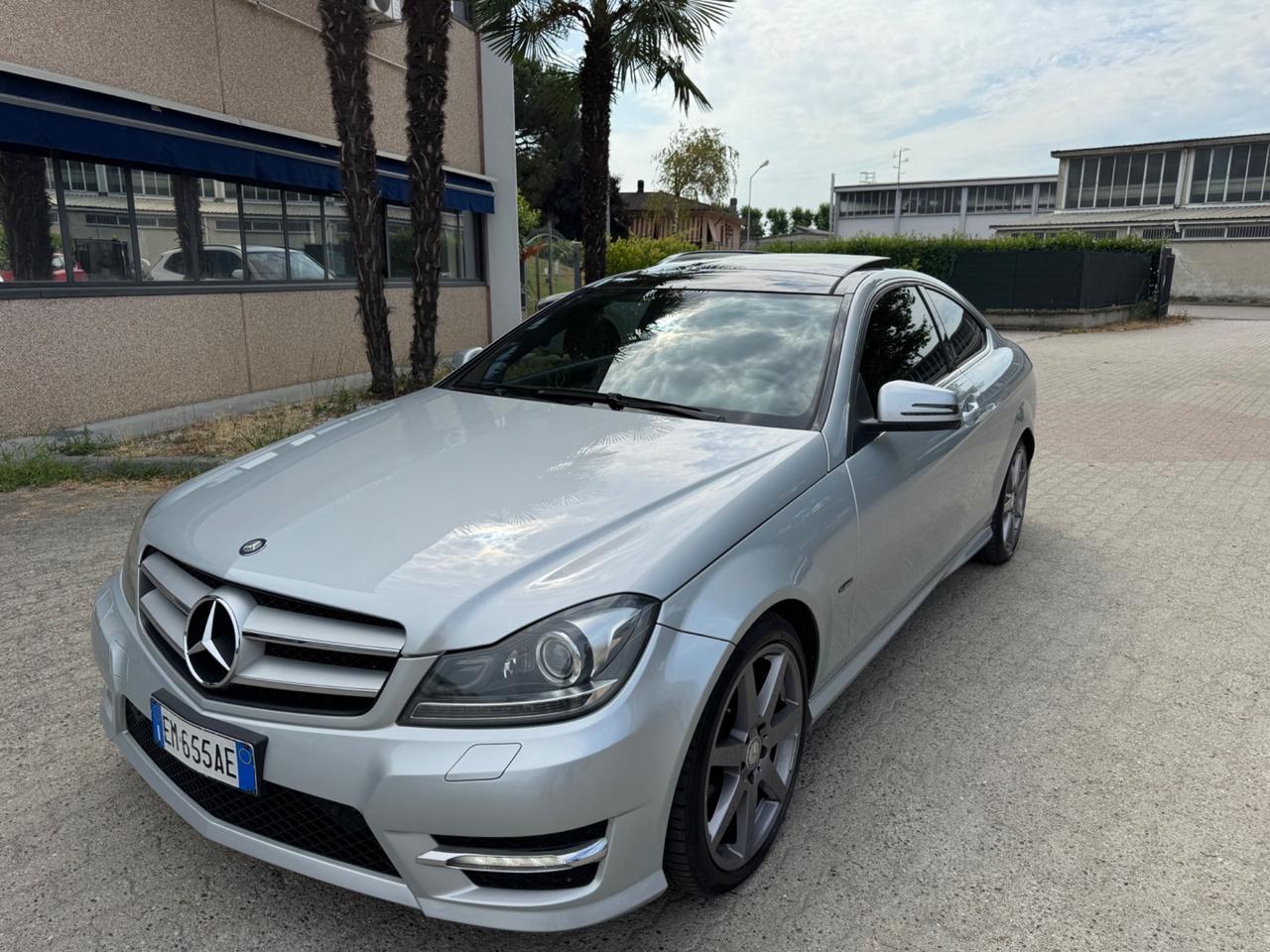 Mercedes-benz C 250 benzina 2012 AMG