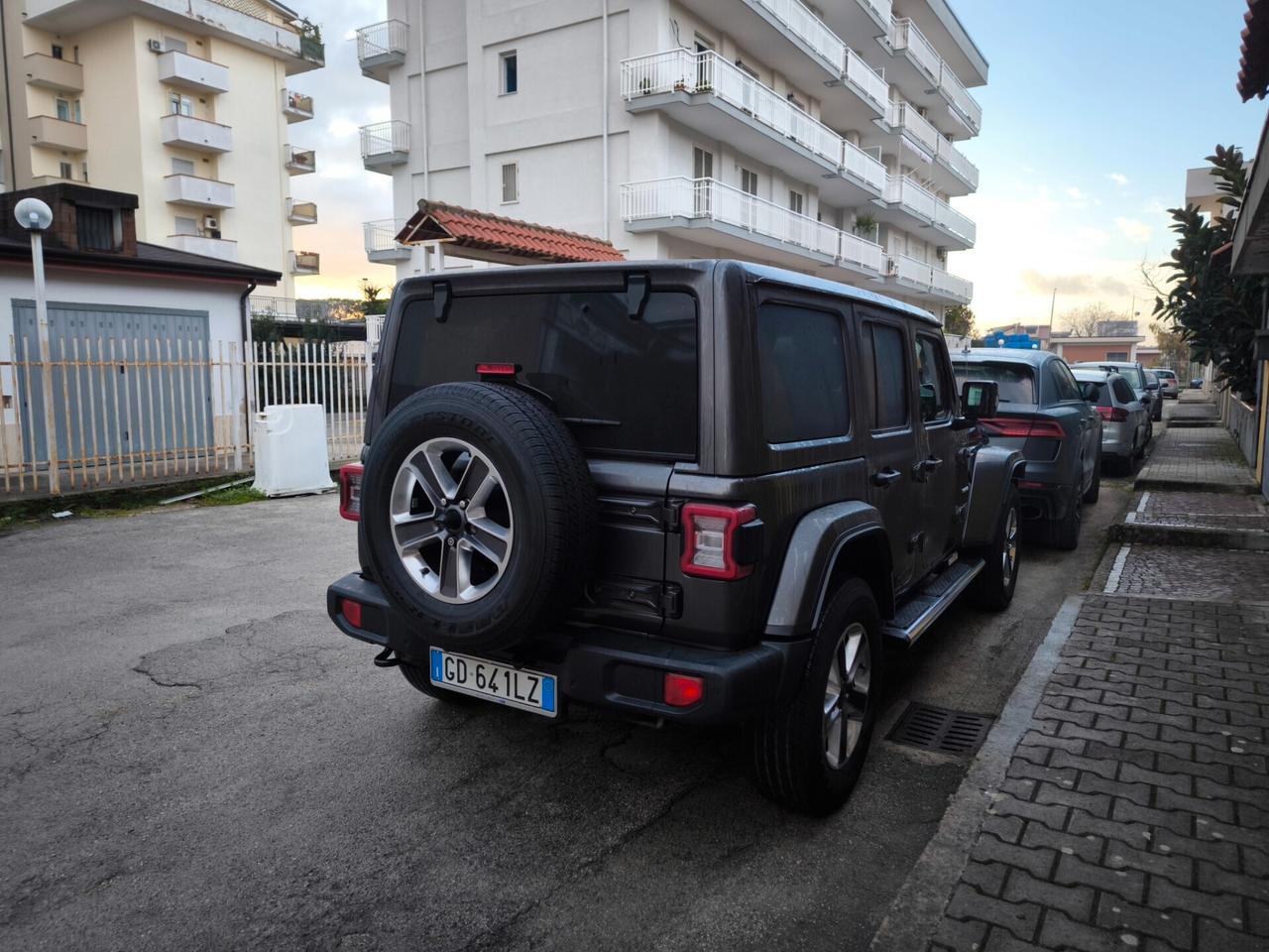 Jeep Wrangler Unlimited 2.2 Mjt II Sahara iper full