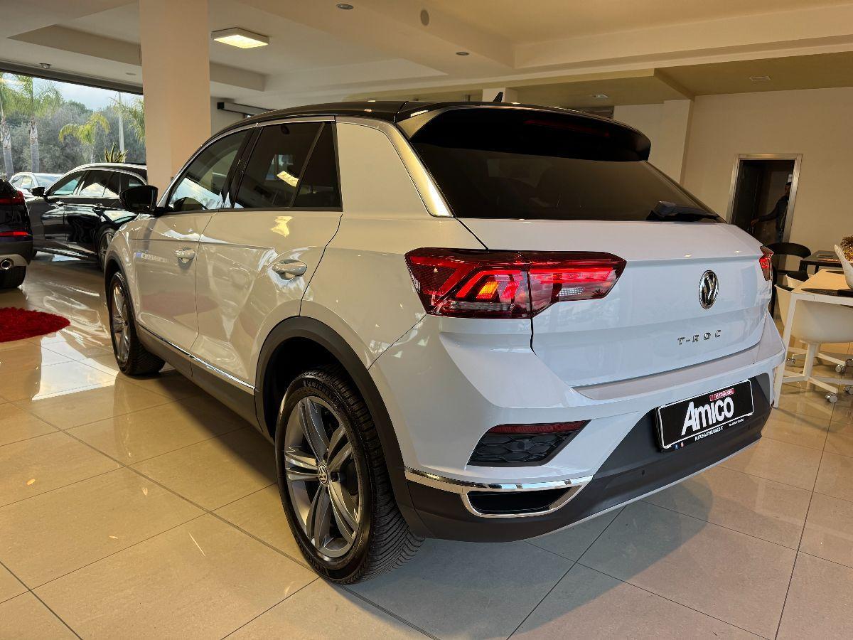 VOLKSWAGEN T-Roc 1.6 TDI Style Led Cerchi 18 cockpit