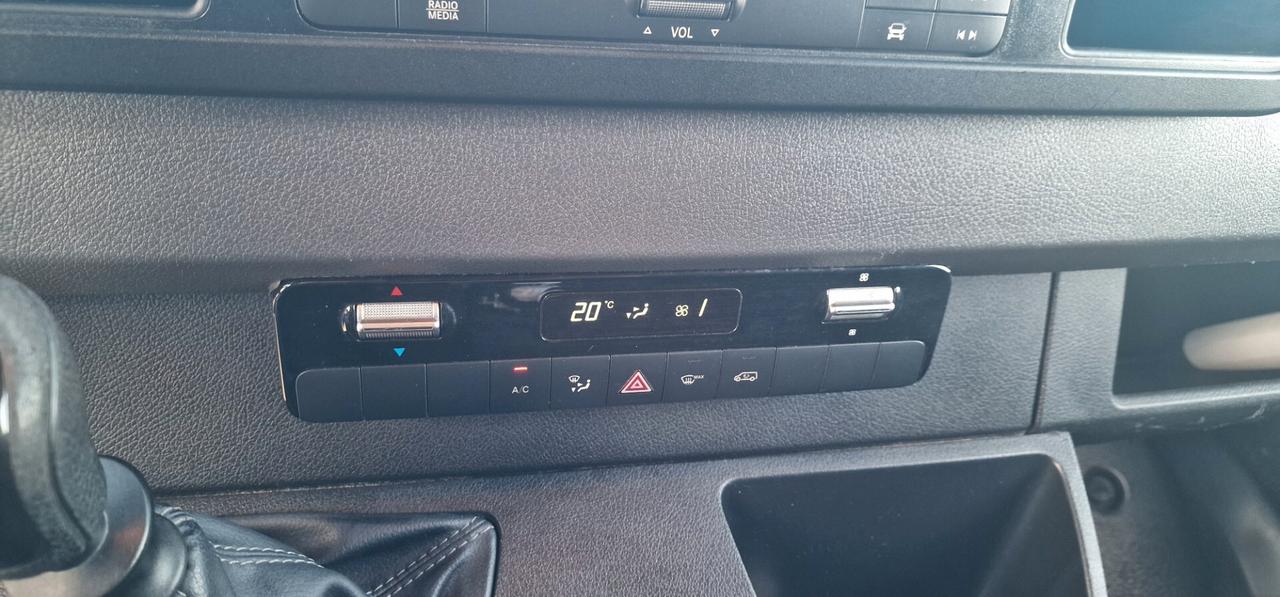 Mercedes Benz Sprinter passo medio tetto alto 150 cv trazione posteriore