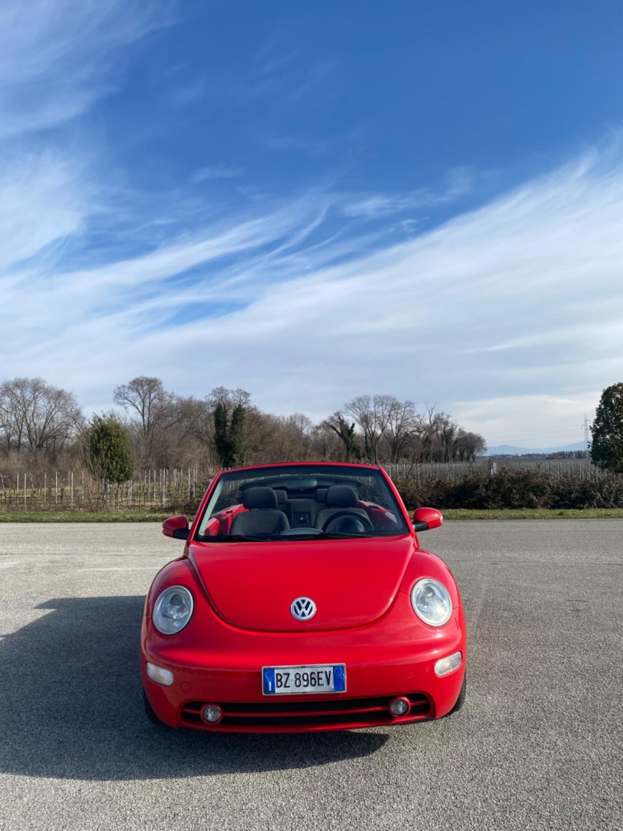 Volkswagen New Beetle 1.6 Cabrio