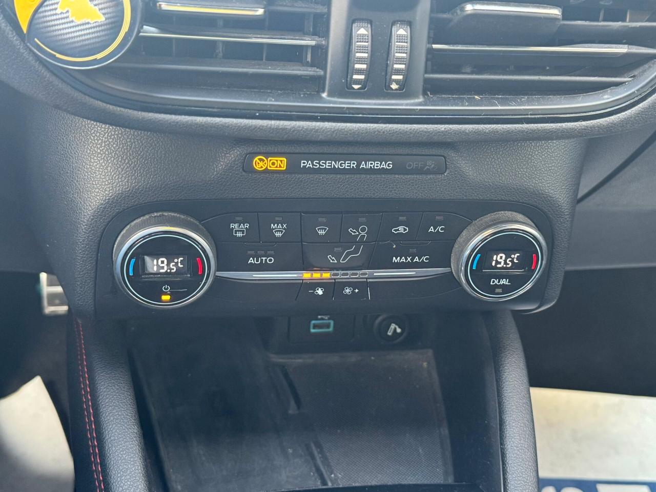 Ford Kuga 2.0 EcoBlue Hybrid 150 CV 2WD ST-Line