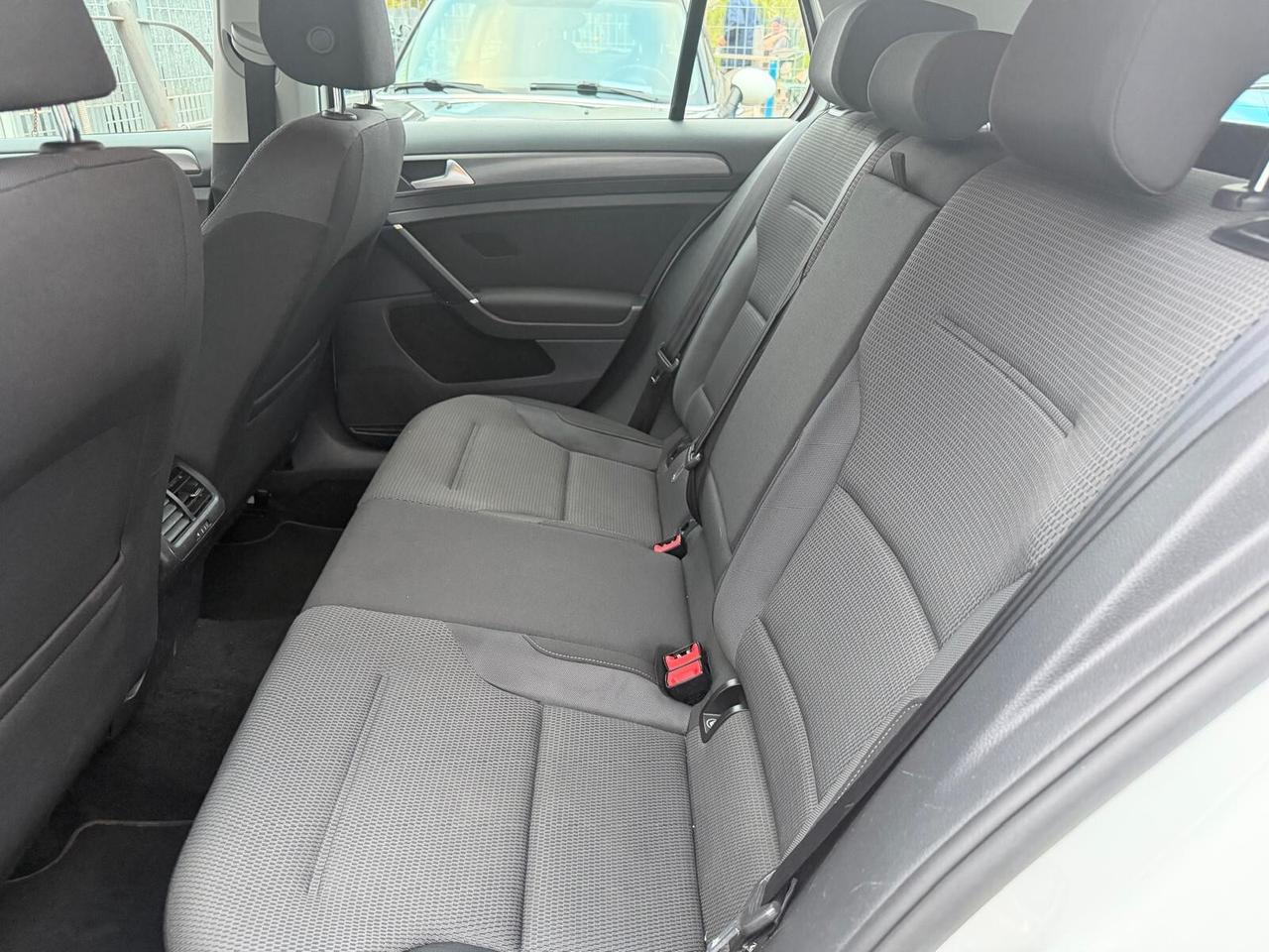 Volkswagen Golf 7.5 1.4 TGI 5p. Highline BlueMotion-2018