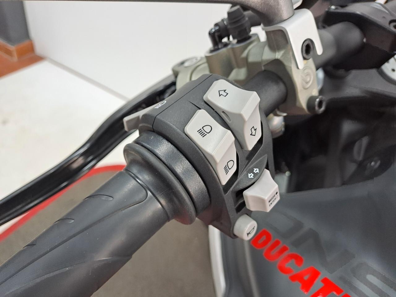 Ducati Monster 937 DA 95 € AL MESE – SENZA ANTICIPO