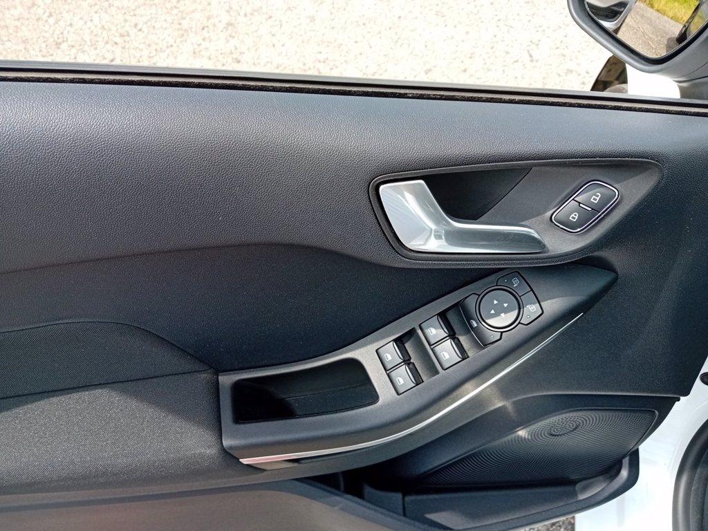 FORD Fiesta m-hybrid Titanium del 2022