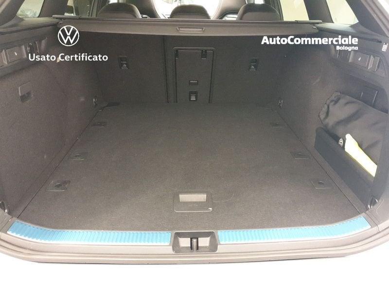 Volkswagen Passat Passat 1.5 eTSI 150CV ACT DSG R-Line Plus