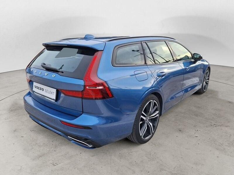 Volvo V60 D3 150 CV Automatica NAVI TETTO LED R-design N1 Autocarro