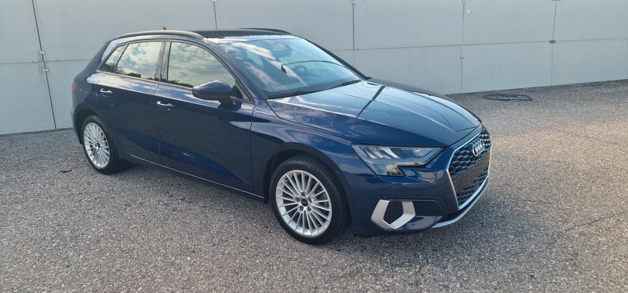 Audi A3 SPB 35 TFSI S-Tronic Business Advanced