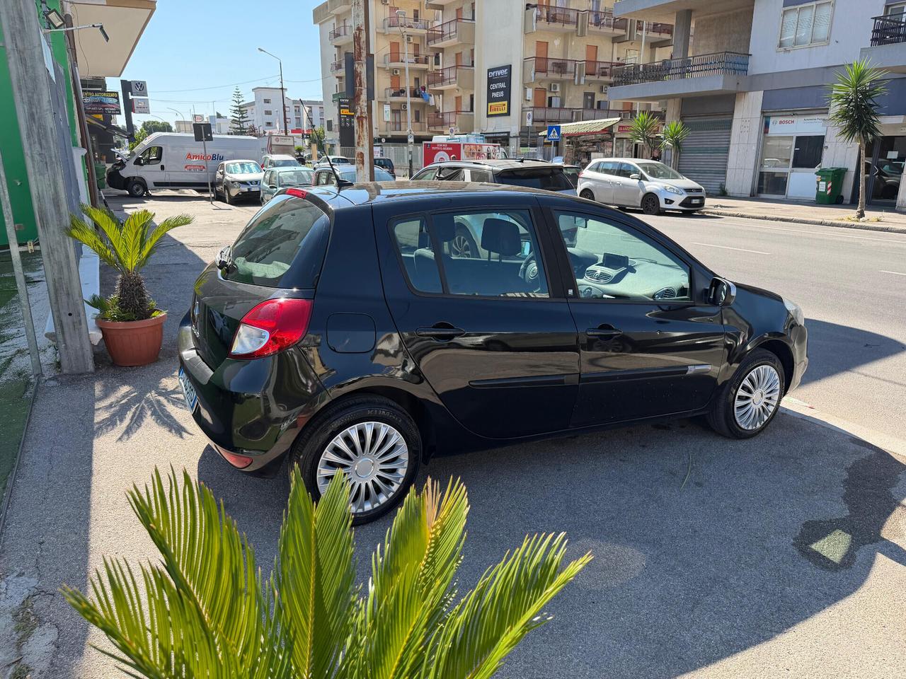 Renault Clio 1.2 16V 5 porte Dynamique