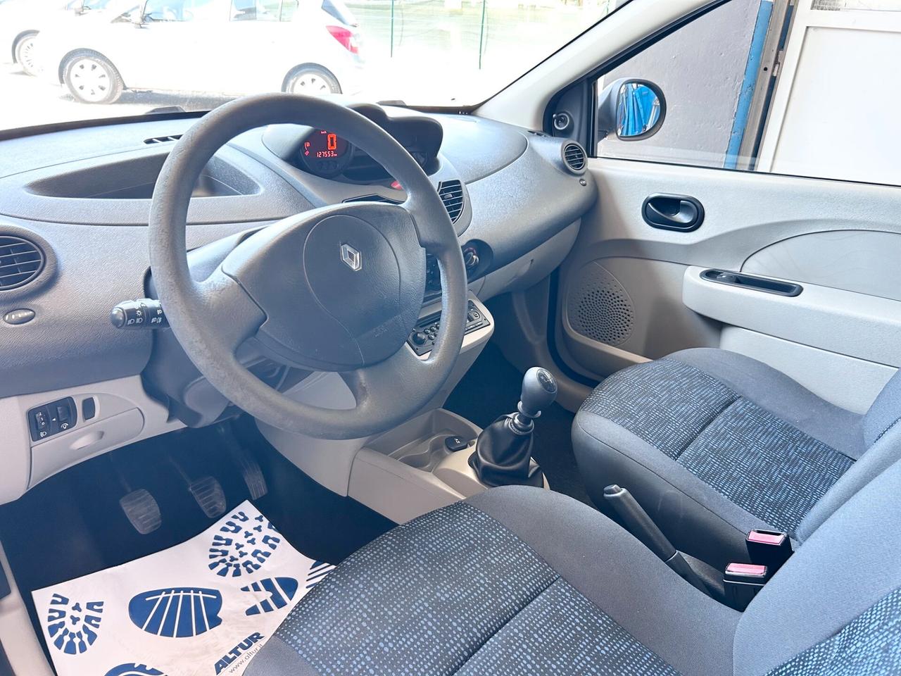 Renault Twingo 1.2 60cv